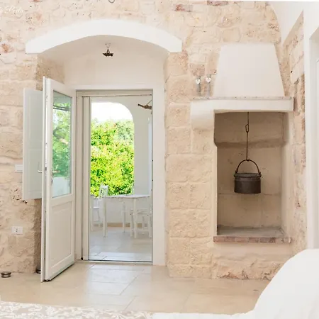 Il Mandorlo Poeta Bed & Breakfast